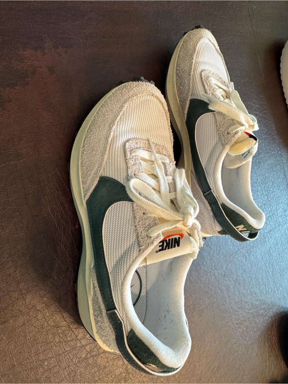 Nike Waffle Debut Womens size 7 - green and white